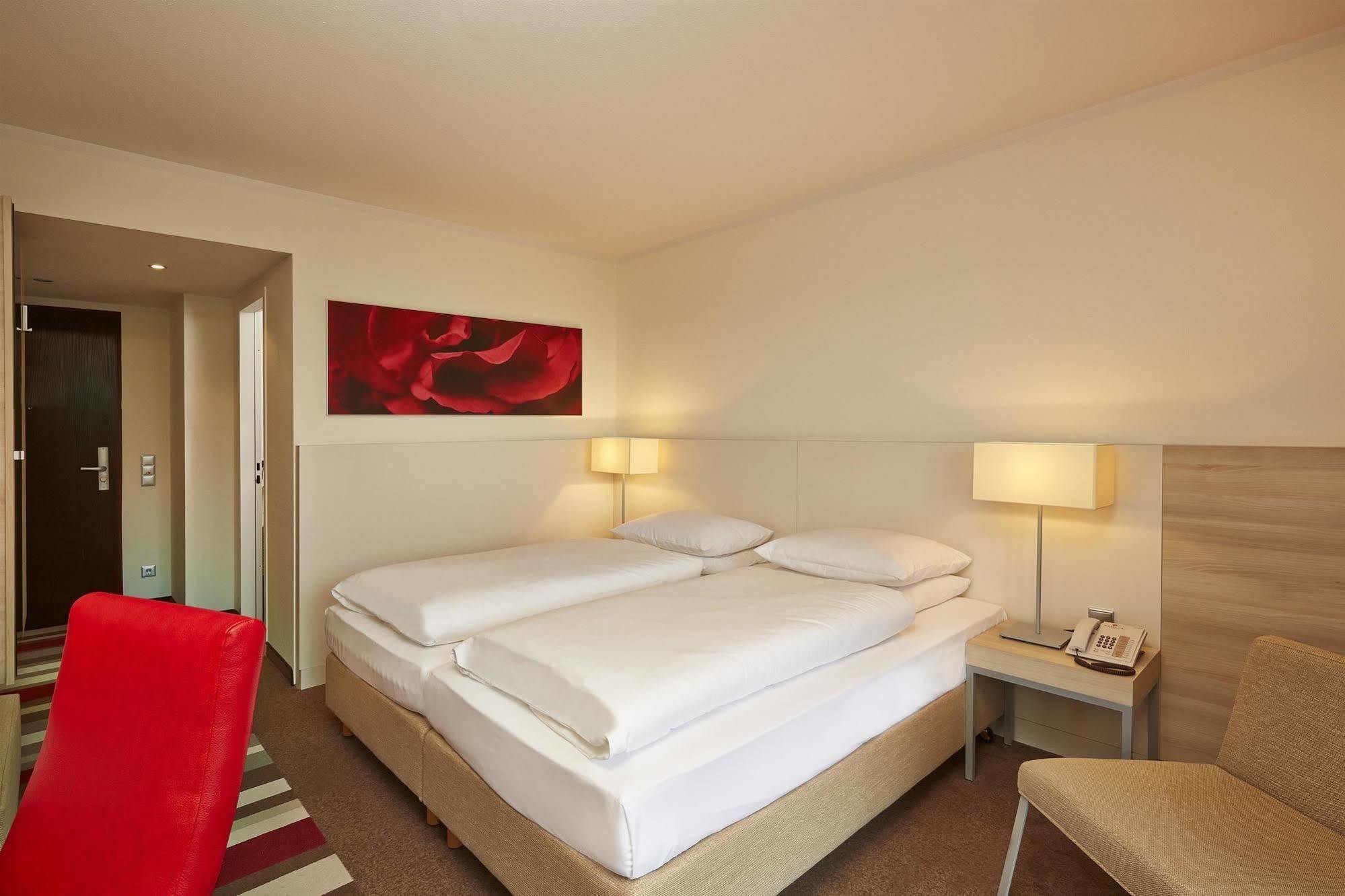 H+ Hotel Bad Soden Bad Soden am Taunus Dış mekan fotoğraf